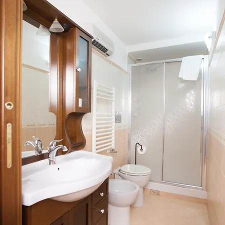 Un Posto In Fiera Apartamento *